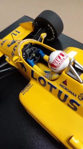 Miniatura F1 Lotus Honda 99t Nakajima 1987 1:18 Minichamps