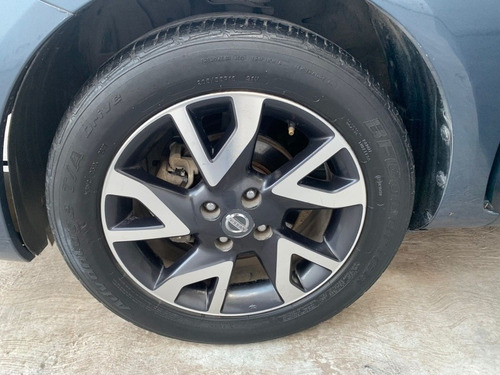 Imagen 13 de 15 de Nissan Versa 2017 1.6 Exclusive Navi At