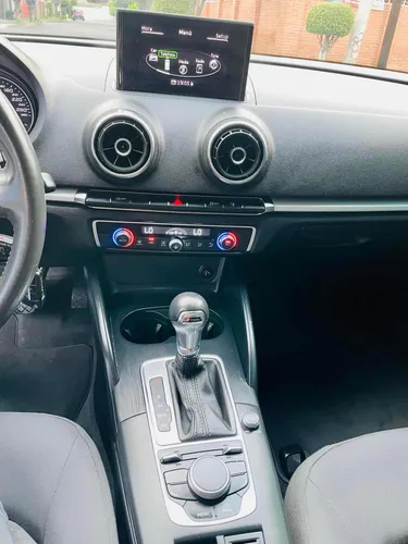 Audi A3 1.8 Attraction Mt