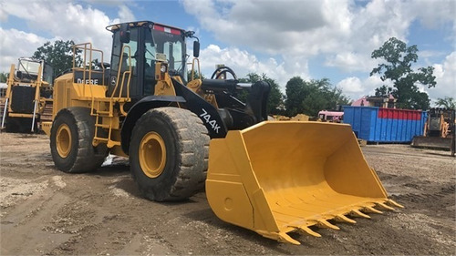 Imagen 9 de 10 de Deere 744k 2012
