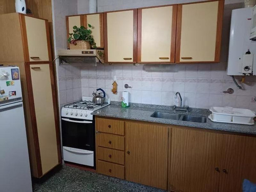 Departamento En Venta - 2 Dormitorios 1 Baño - Cochera - 47mts2 - Mar De Ajó