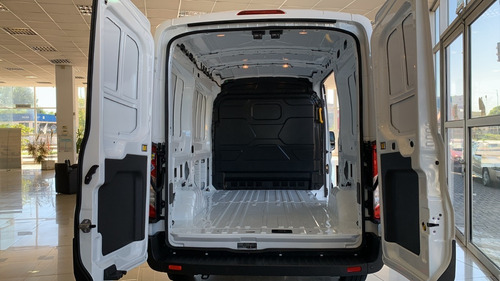 Imagen 2 de 24 de Ford Transit 2.2 Furgon Mediano L2h2 - El Mejor Precio