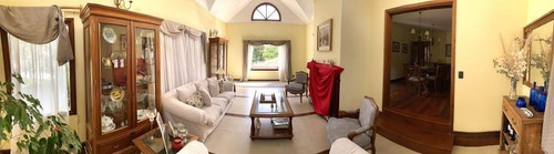 Hermosa Casa En Zona Residencial Colonia