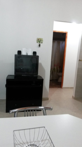 Imagen 2 de 12 de Venta Departamento Con Gas Natural, Cloacas Y A Metros Del Mar Las Toninas