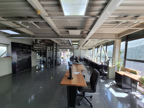(ofi) Increíble Edificio De 3 Pisos En Ñuñoa