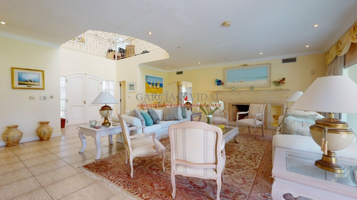 Venta En Casa Barrio Golf, Punta Del Este. - Ref: 2803