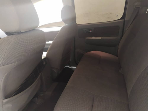 Imagen 5 de 8 de Toyota, Hilux