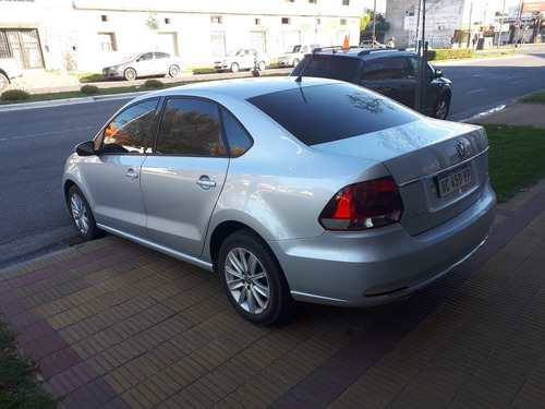 Imagen 2 de 5 de Volkswagen Polo 1.6 Msi Comfortline 2018