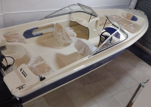 Lancha Open Cero Hs Trakker 520 Para Potencias De 40 A 90 Hp