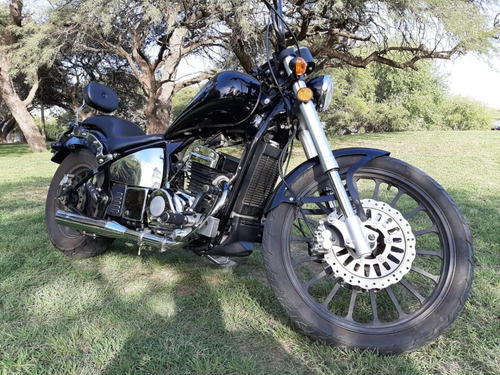 Moto Jawa Daytona 350, Mod 2019, 2300 Km...excelente Estado.