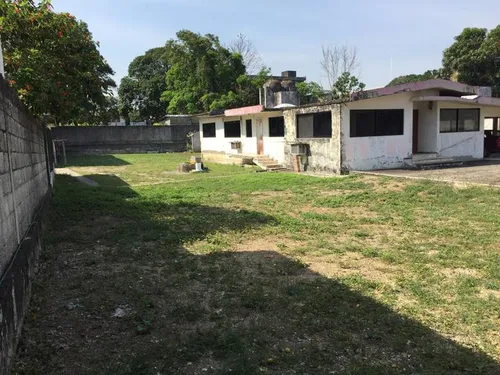Venta Gran Terreno Con Casa 3 Rec. Col. Zapote Gordo Tuxpan Veracruz