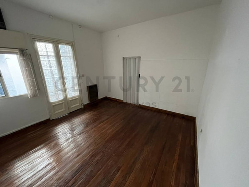 Imagen 6 de 13 de Ph En Venta 3 Ambientes Parque Chas