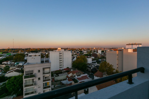 Imagen 28 de 30 de Departamento En Venta Caseros Centro! Permuta