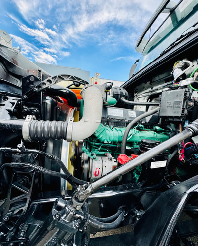 Pipa De Agua 10,000 Litros Camion Rabon Volvo 2019