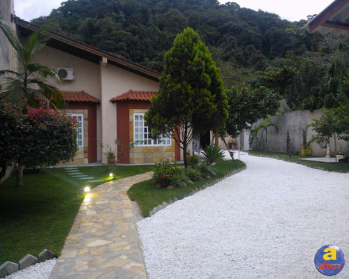 Imagem 8 de 20 de Imóvel Comercial, Casa Com 3 Quartos Sendo 1 Suíte, Com Salas Comerciais No Centro Em Guaratuba/pr - Imobiliária África - So00175 - 69934501