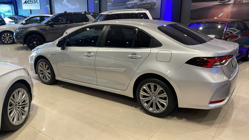 Toyota Corolla 1.8 Altis Hybrid Flex Aut. 4p Hibrido Flex