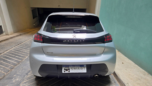 Peugeot 208 1.6 Feline Tiptronic