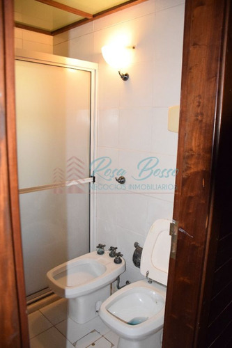 Imagen 23 de 30 de Hermosa Propiedad Con Gran Jardin En Zona Residencial