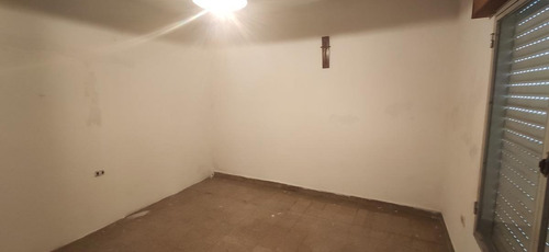 Venta Casa Antigua 2 Dormitorios En Buenas Condiciones - Rosario Barrio Sarmiento Zona Norte