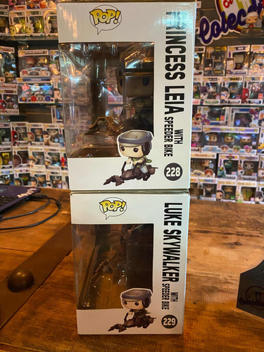 Funko Pop Princess Leia Y Luke Skywalker With Speedbike (Usado)