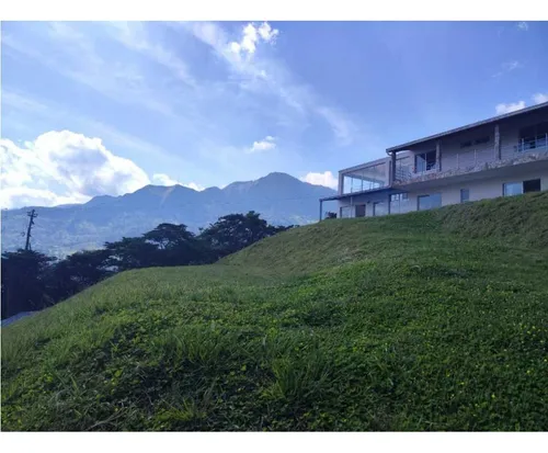Venta De Finca En Copacabana