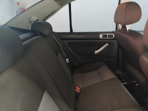 Volkswagen Bora 2.0 Trendline 2008 Hfx
