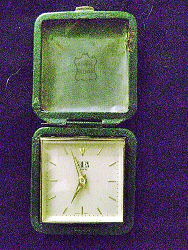 Antiguo Reloj De Mesa  De Cuerda, Suizo Marca Gruen