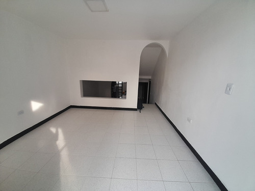 Arriendo Apartamento En Chipre, Manizales (2 Habitaciones)