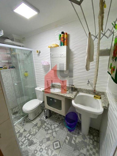 Kitnet Com 1 Dormitório À Venda, 38 M² Por R$ 145.000,00 - Vila Guilhermina - Praia Grande/sp - Kn0027