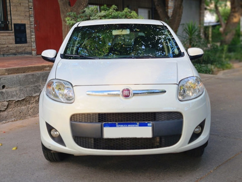 Imagen 8 de 16 de Fiat Nuevo Palio 1.4 5ptas Attractive Top 2016