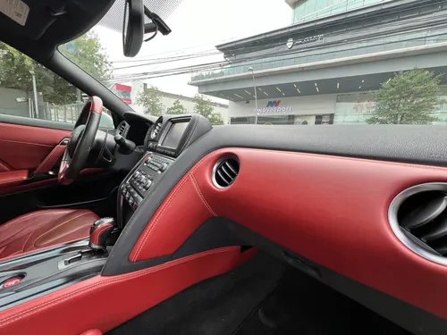 Nissan Gt R 2015