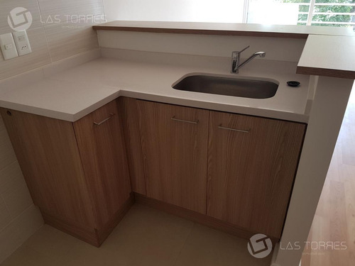 Imagen 16 de 19 de Apartamento - La Blanqueada Con Renta 23.500, Patio Amplio.