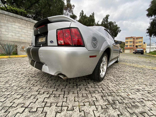 Imagen 3 de 13 de Ford Mustang Gt V8 Automático