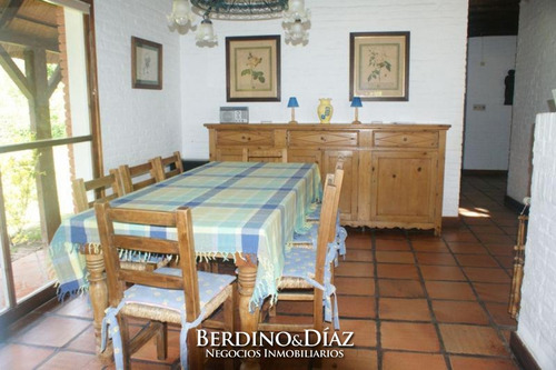 Casa - Rincón Del Indio Cerca Del Mar.- Ref: 738