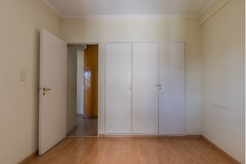 Departamento De 4 Ambientes En Venta, Temperley
