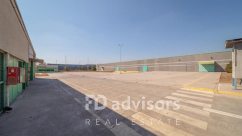 Arriendo De Bodegas En Centro Logístico 18609m2-san Bernardo