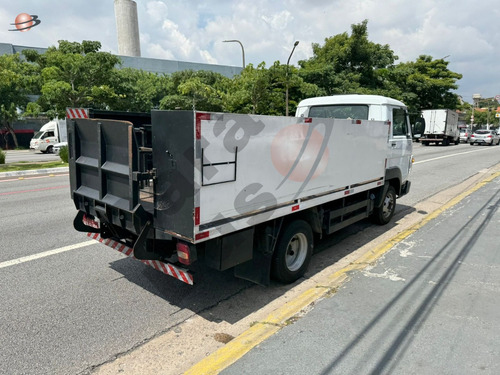 Vw Delivery 8-160 Cilindro De Oxgenio Plataforma Elevatoria