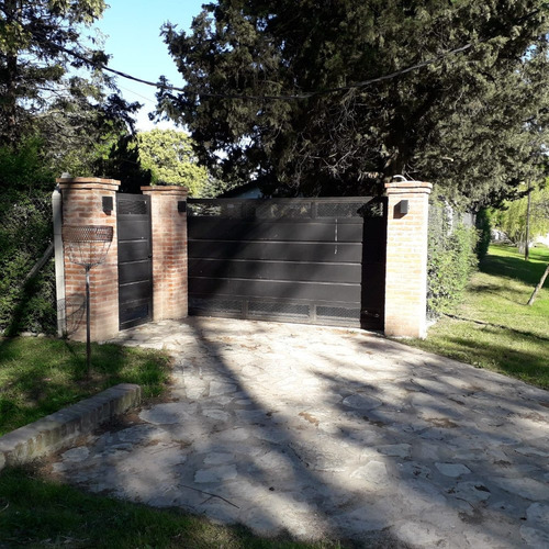 Imagen 1 de 13 de Casa Quinta - Barrio Links - 5 Personas - Pileta