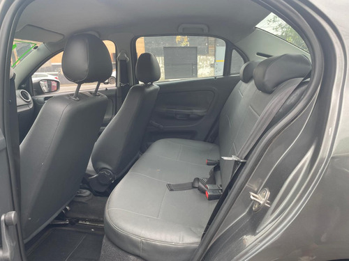 Volkswagen Voyage 1.0 Vht Trend Total Flex 4p