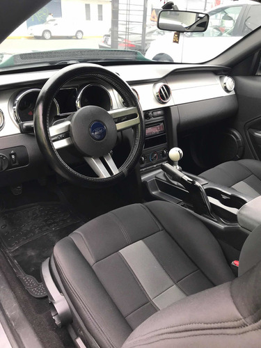 Imagen 11 de 15 de Ford Mustang V6 Manual 2007