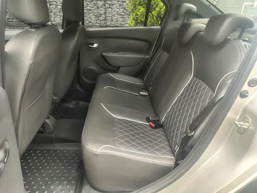 Renault Logan 1.6 Privilege / Intens