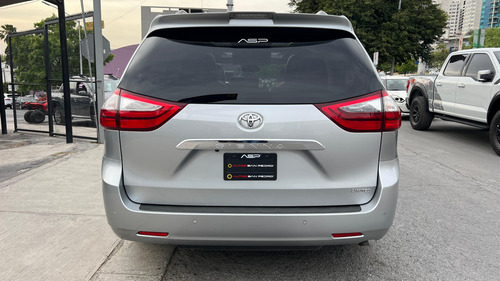 Toyota Sienna 3.5 Limited At
