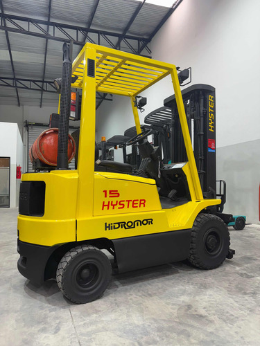 Autoelevador Hyster 1.5tn Glp Triple Desplazador