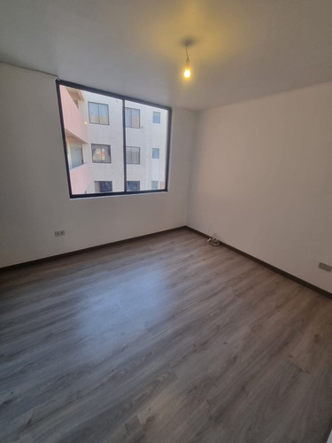 Se Arrienda Hermoso Y Amplio Departamento Sin Amoblar