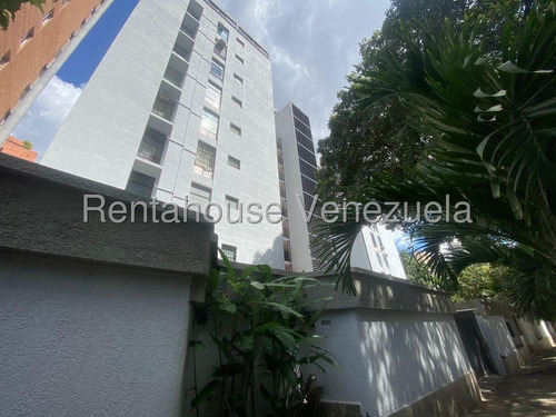 En Estratégica Ubicación, A Una Cuadra Del Cc Mediterranean Plaza, En Sabana Larga, Rentahouse Ofrece En Venta Amplio Apartamento (aprox.119 M2), Para Actualizar A Su Gusto, De 3 Habitaciones