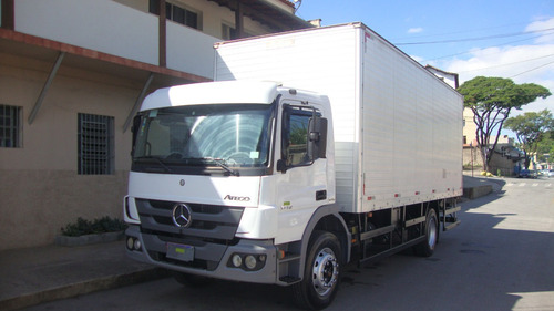 Imagem 3 de 22 de M.benz 1719 Atego Ano 2013 Bau Cabine Leito