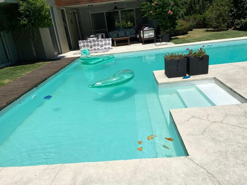 Casa En Venta Ubicado En Barbarita, General Pacheco, Tigre