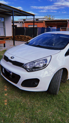 Kia Rio 1.4 Ex 109cv 4at 5 p