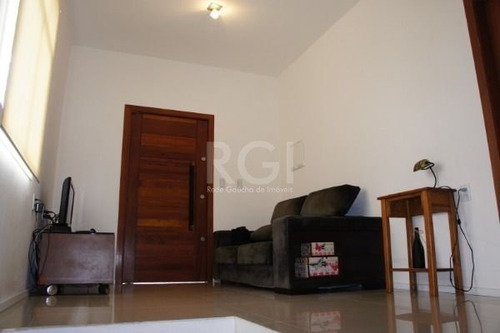 Casa Em Tristeza Com 2 Dormitórios - Mi8358