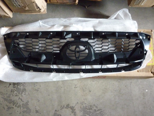 Parrilla Toyota Hilux Kavak 2009 2010 2011 Original Nueva